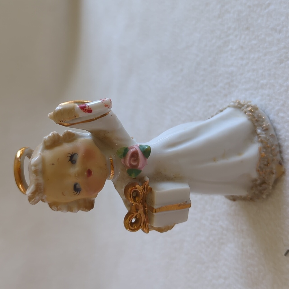 Lefton Exclusives Christmas Porcelain Angel.